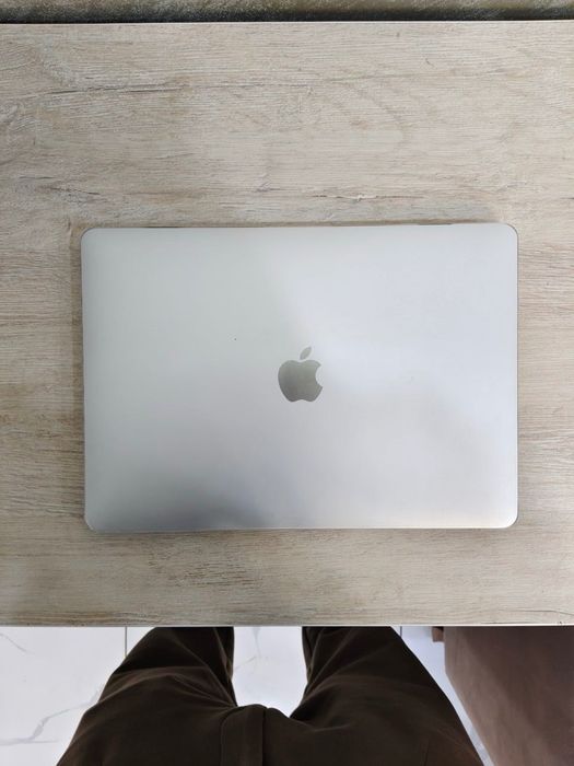 Срочно Ideal MacBook Pro M2, 8/256 GB, 100%, Silver