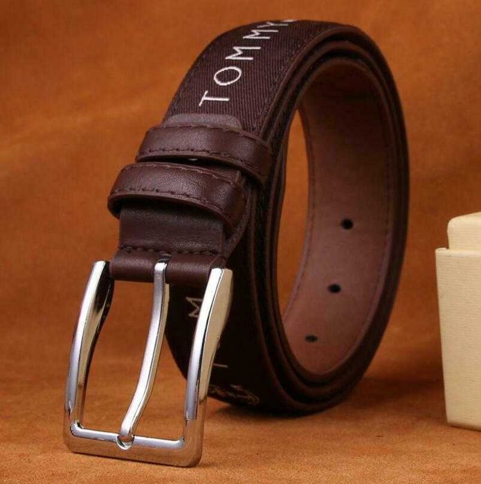 Curea negru/maro Tommy Hilfiger. Marime M. Noua ambalata!