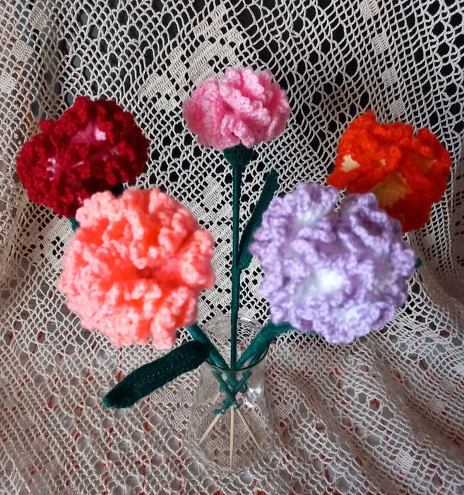 Плетени цветя и птици