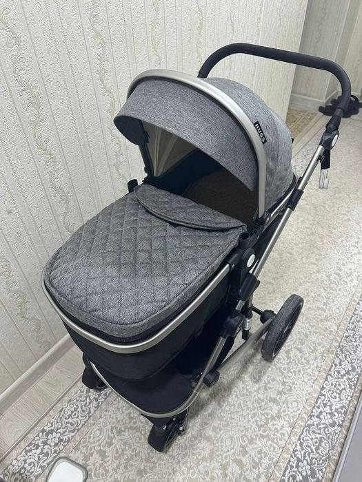 Коляска (в хорошем состоянии)