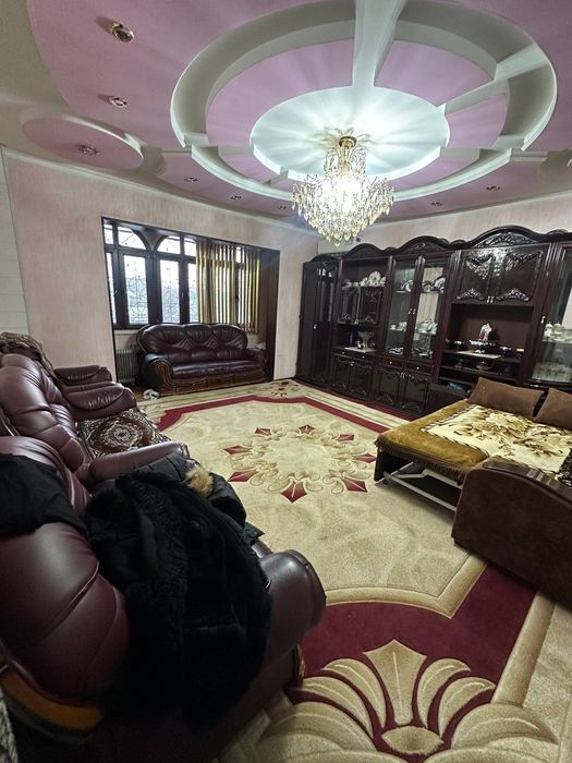 Яшнобод кадышева бозори 5 хонали 2 этаж 130 кв м Антей магазин