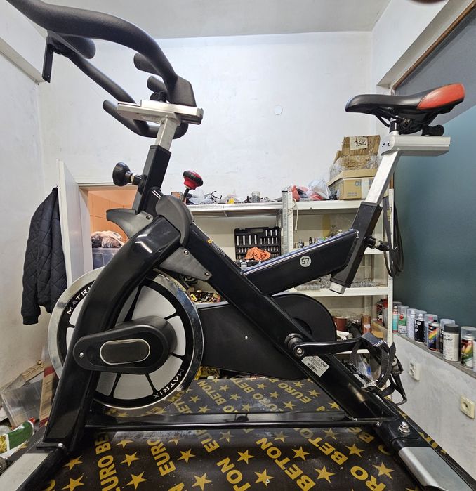 Продавам 1 бр Проф. Спининг колела, байк. TOMAHAWK bike