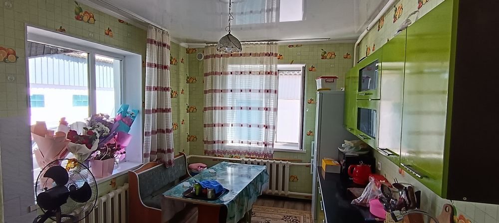 Үй сатылады. Келіп көріңіздер.