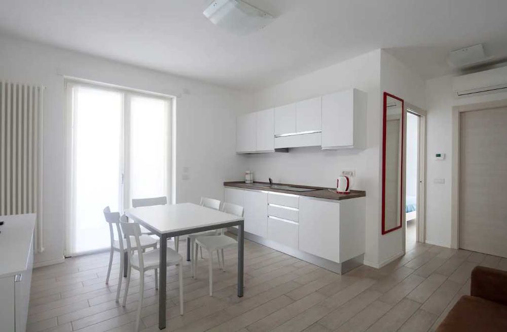 Дава се под наем Двустаен апартамент в Пловдив, Каменица 1 - 59 кв.м за 336.6 € - Снимка #4