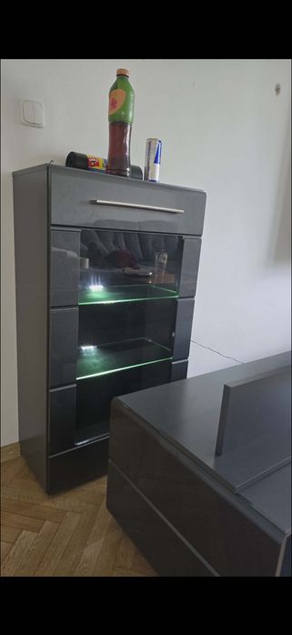 Секция  с лед осветление