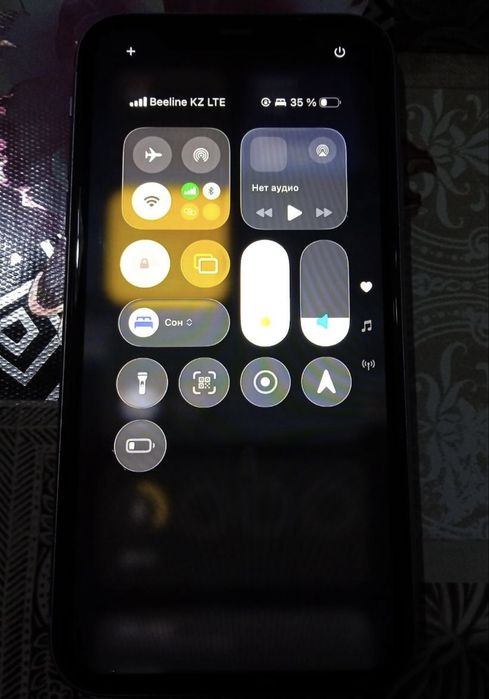 iPhone 11 б/у срочно