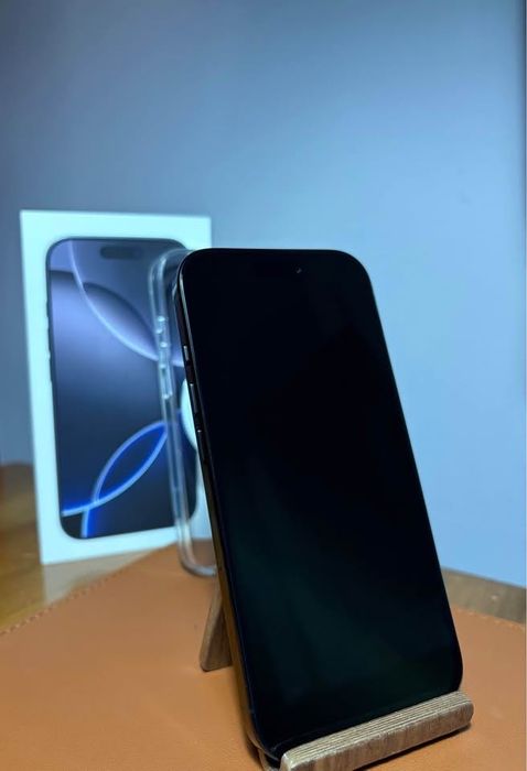 iPhone 16 PRO 100% • Black Titanium • GARANTIE 1an!