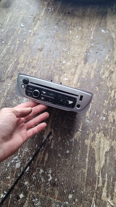 Radio mp3 renault  megan