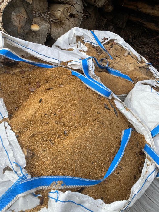 Продам опилки в биг бегах