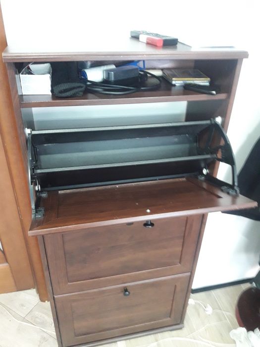 Продам тумбу для обуви