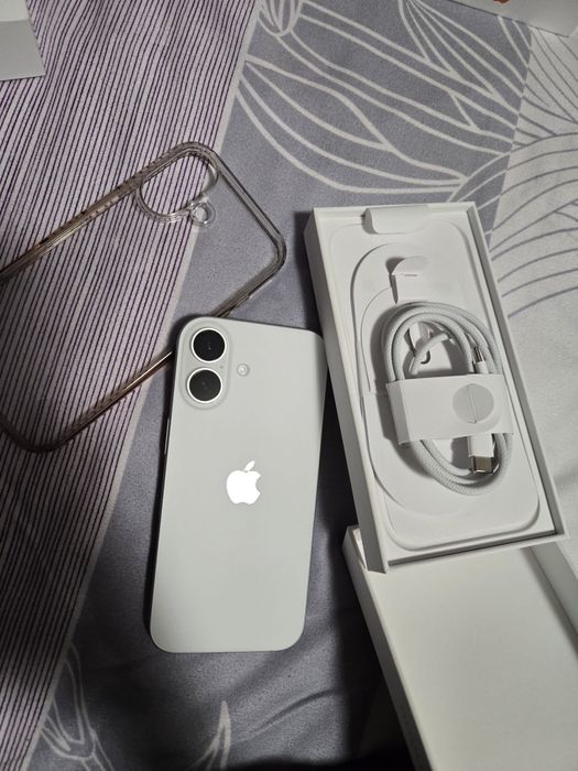 IPhone 17 256GB White