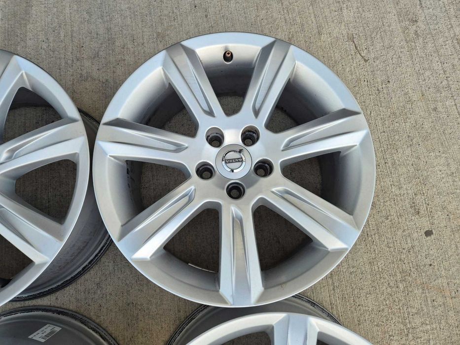 Jante R17 5x108 ORIG. VOLVO XC40,XC60,XC90,V50 V40 S60 S40 V60 FORD Kuga,Focus,Mondeo