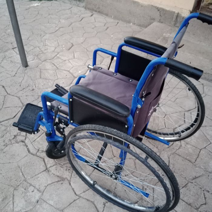 Коляска для инвалидов