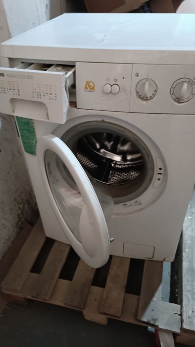 Стиральная машина Zanyssi