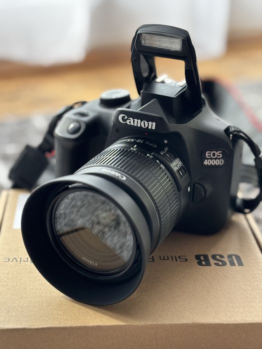 Canon EOS 4000D