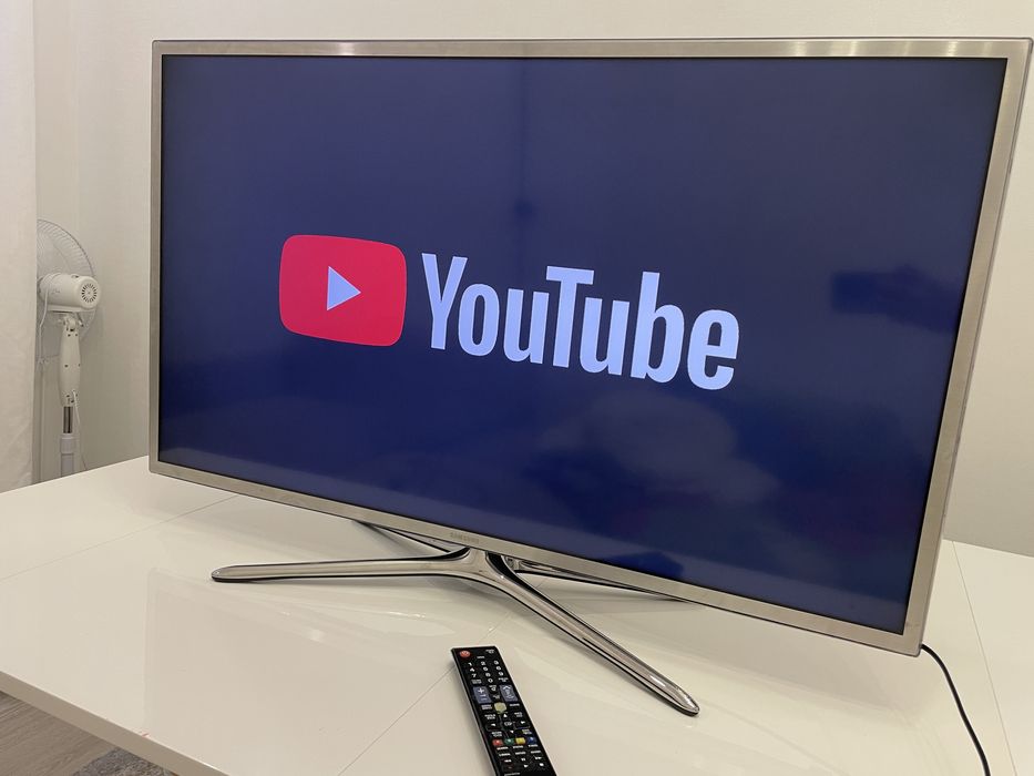 Телевизор Samsung 102 см Smart TV