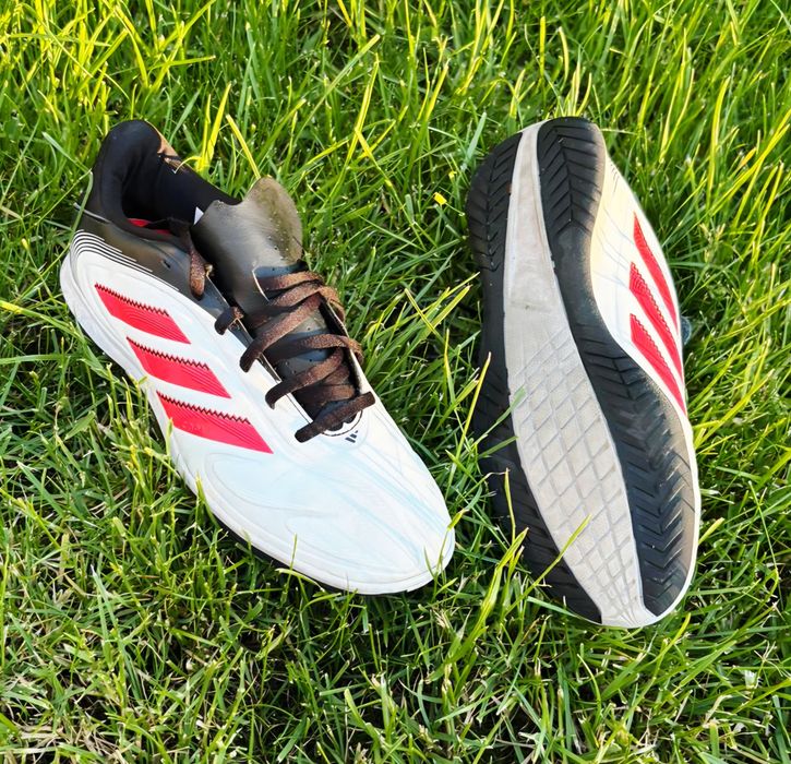 Ghete Adidas fara crampoane nr 40