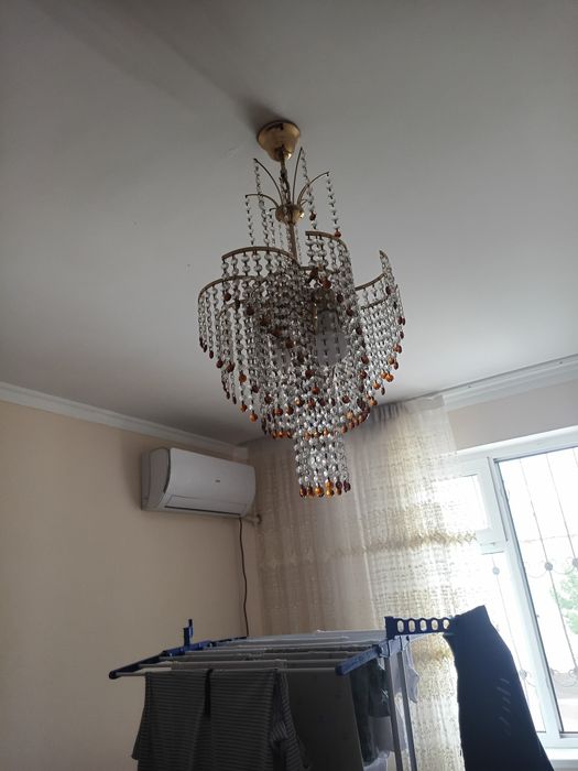 Люстра сатылады срочно