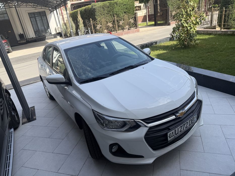 Chevrolet Onix 2025 — 2