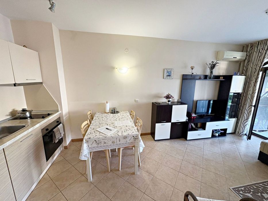 Продава се Двустаен апартамент в к.к. Слънчев бряг - 50 кв.м за 1820 €/кв.м - Снимка #6