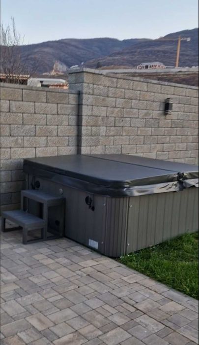 Ново мощно градинско джакузи