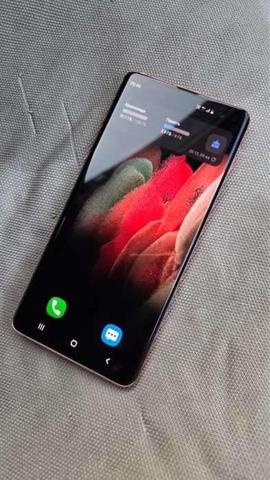 Самсунг С10 плюс