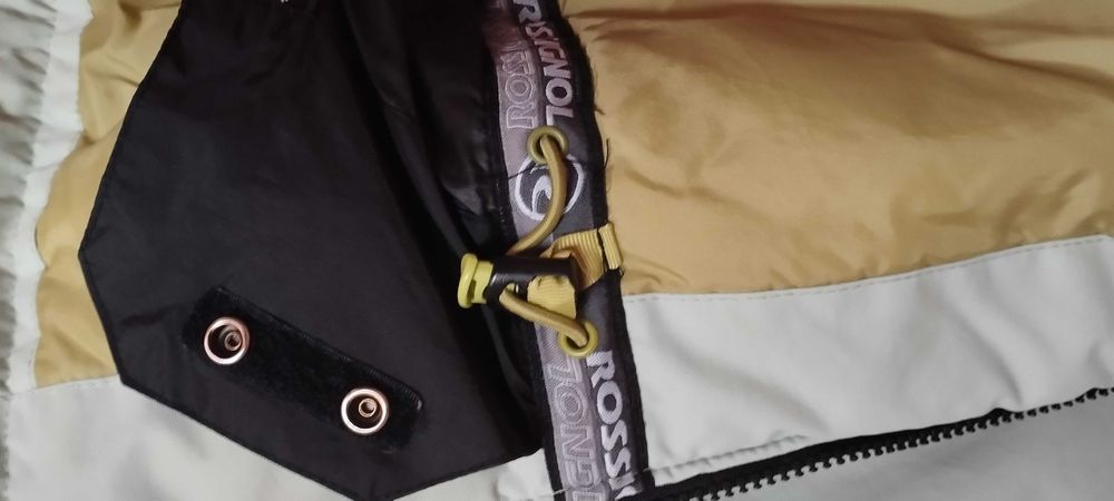 Дамско спортно яке