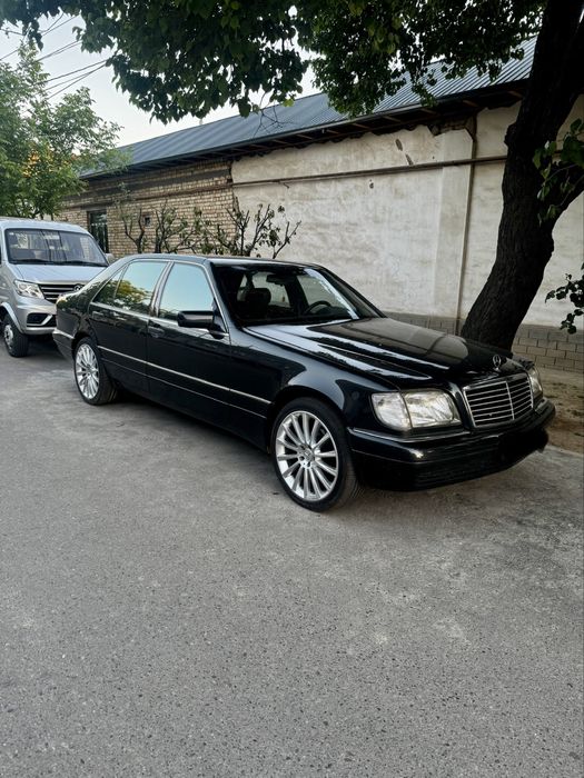 Mercedes-Benz W140