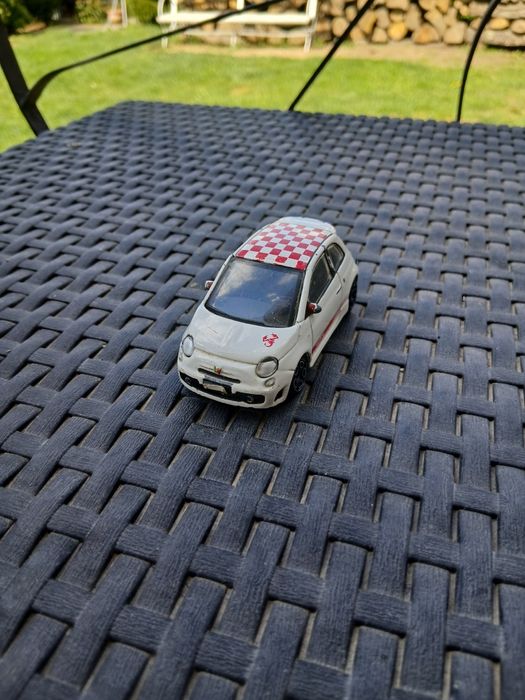 Vand masinuta abarth 500