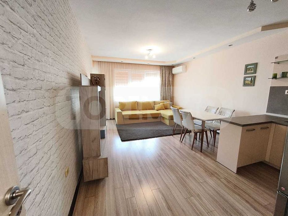 Двустаен апартамент в квартал Левски