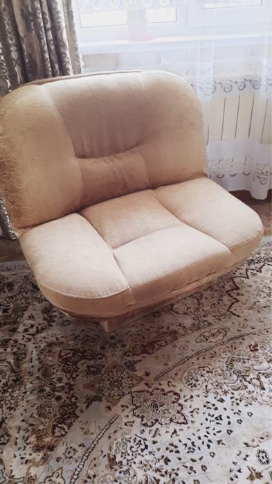 Диван с креслом. Срочно!