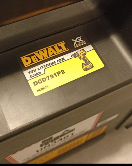 Geanta/Valiza DeWALT, dedicata pentru DCD791 (sau similare DCD795 / DCD796), NOUA, originala.