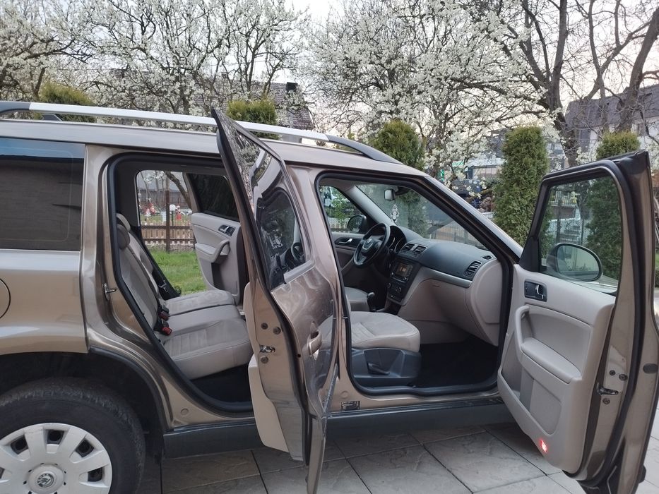 Skoda Yeti TDI 4x4 170cai  Germania Elegance dublu climatr, incz scaune, alcantara bej, navi mare, xenon