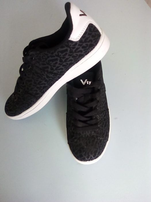 Черни кецове Vty 37н