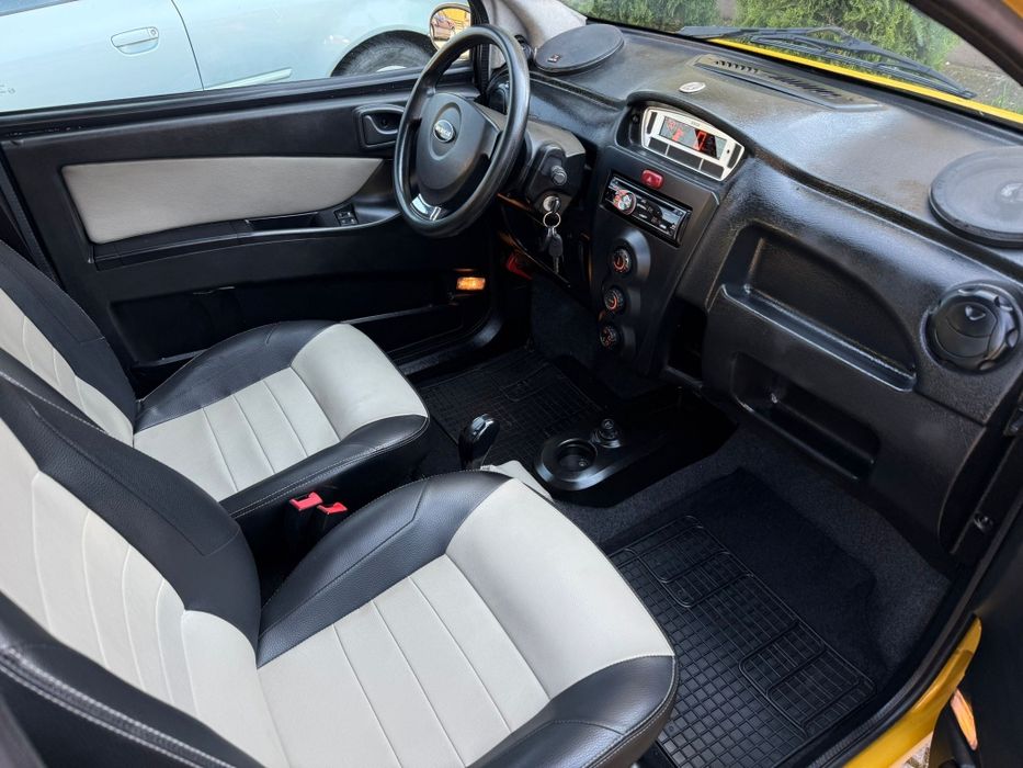 Aixam / Microcar MGO F8