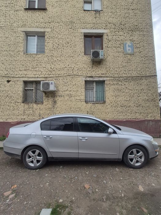 Срочно продаётся иномарка Фольксваген Пассат б6 2006 года
