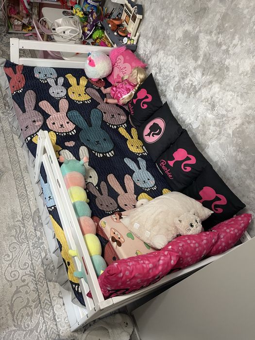 Продам. Детскую кровать