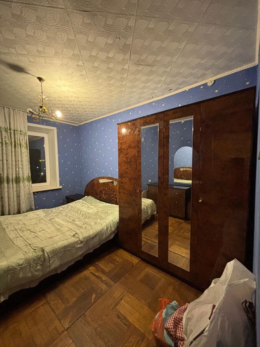 Продам спальный гарнитур