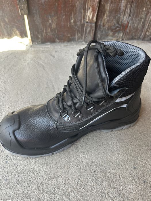 Ботинки для мужчин