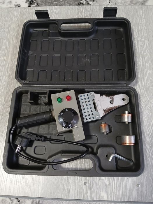 Паяльник для пластиковых труб.