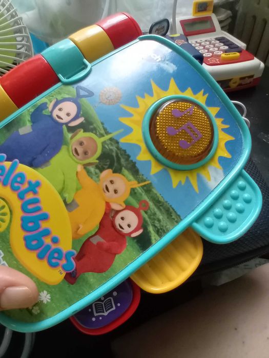 Carticica interactiva Teletubbies. Pian Elmo