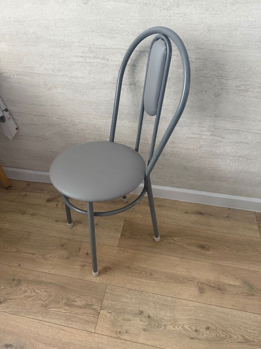 Диван в хорошем состоянии