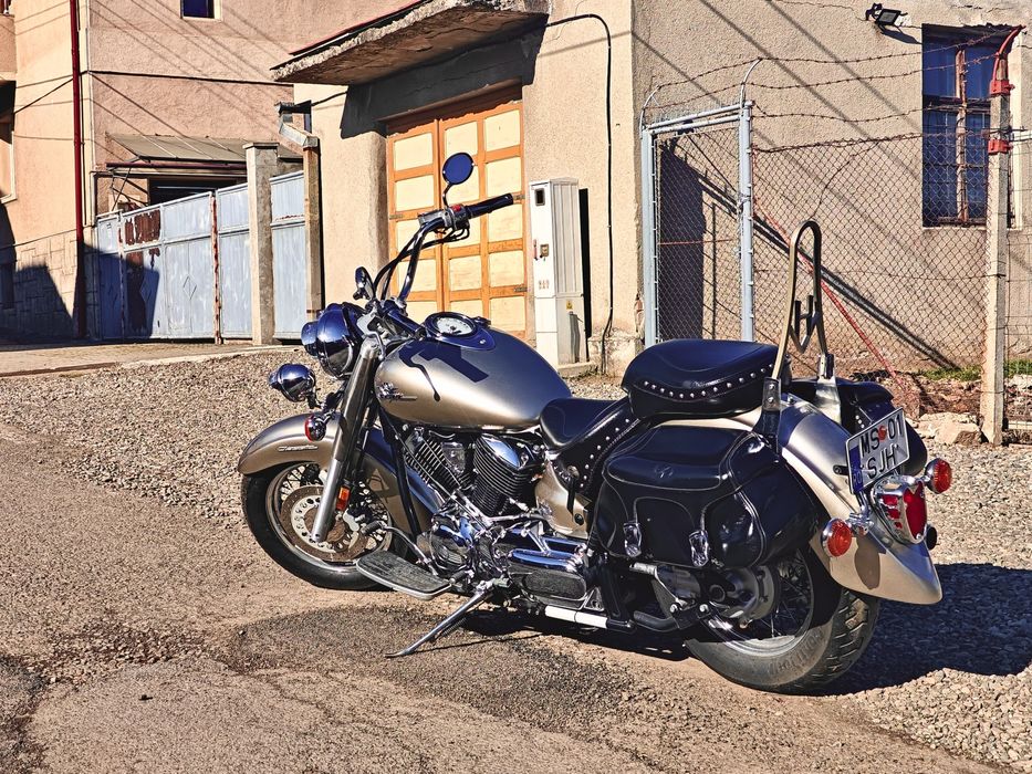 Yamaha V Star 1100 Clasic