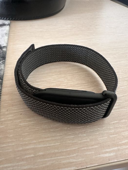 Продам fitbit air