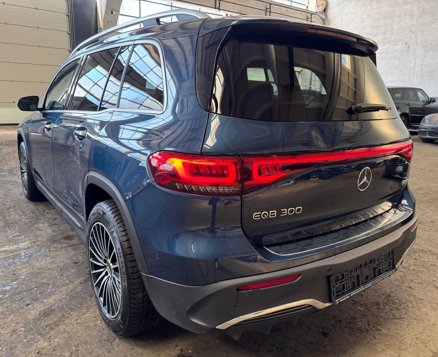 Mercedes EQB 300 4matic avariat
