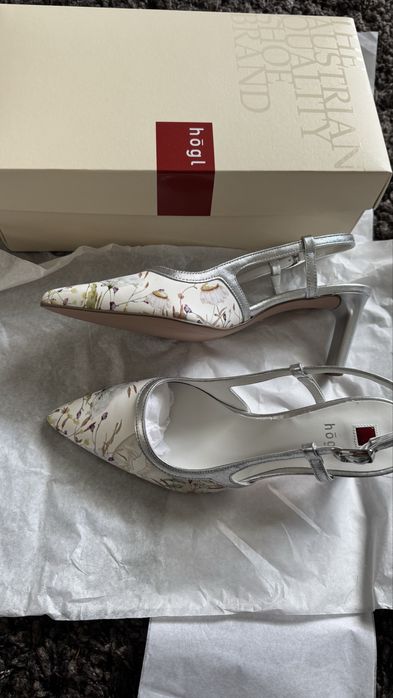 Продавам чисто нови обувки HOGL