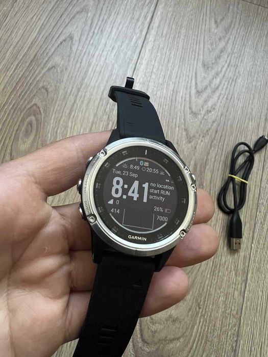 Ceas  Garmin Fenix 5 Plus, HR, GPS, Silver, Silicone Black
