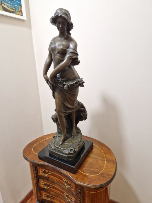 Превъзходна антикварна френска бронзова фигура скулптура