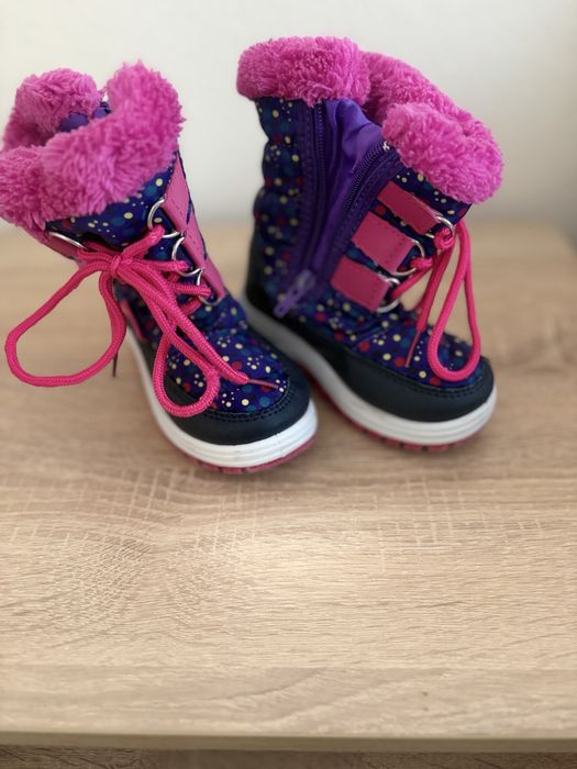 Боти Skechers и ботушки Clibee за момиче