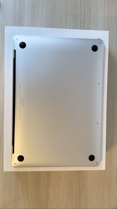 Macbook pro 13”, M1, 2020, 256GB, 8GB RAM